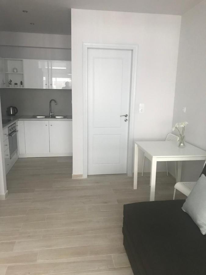 Eftopia Apartment Каламата Екстериор снимка