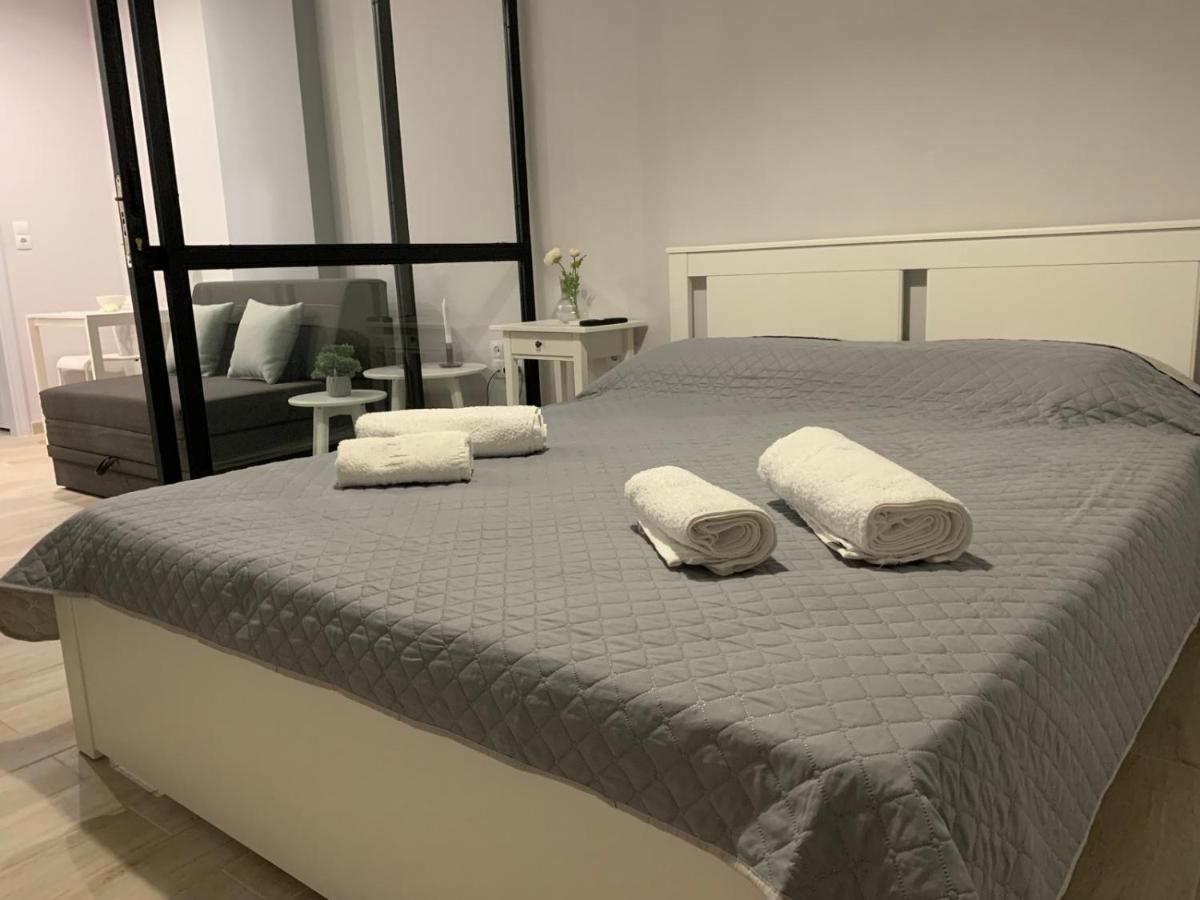 Eftopia Apartment Каламата Екстериор снимка